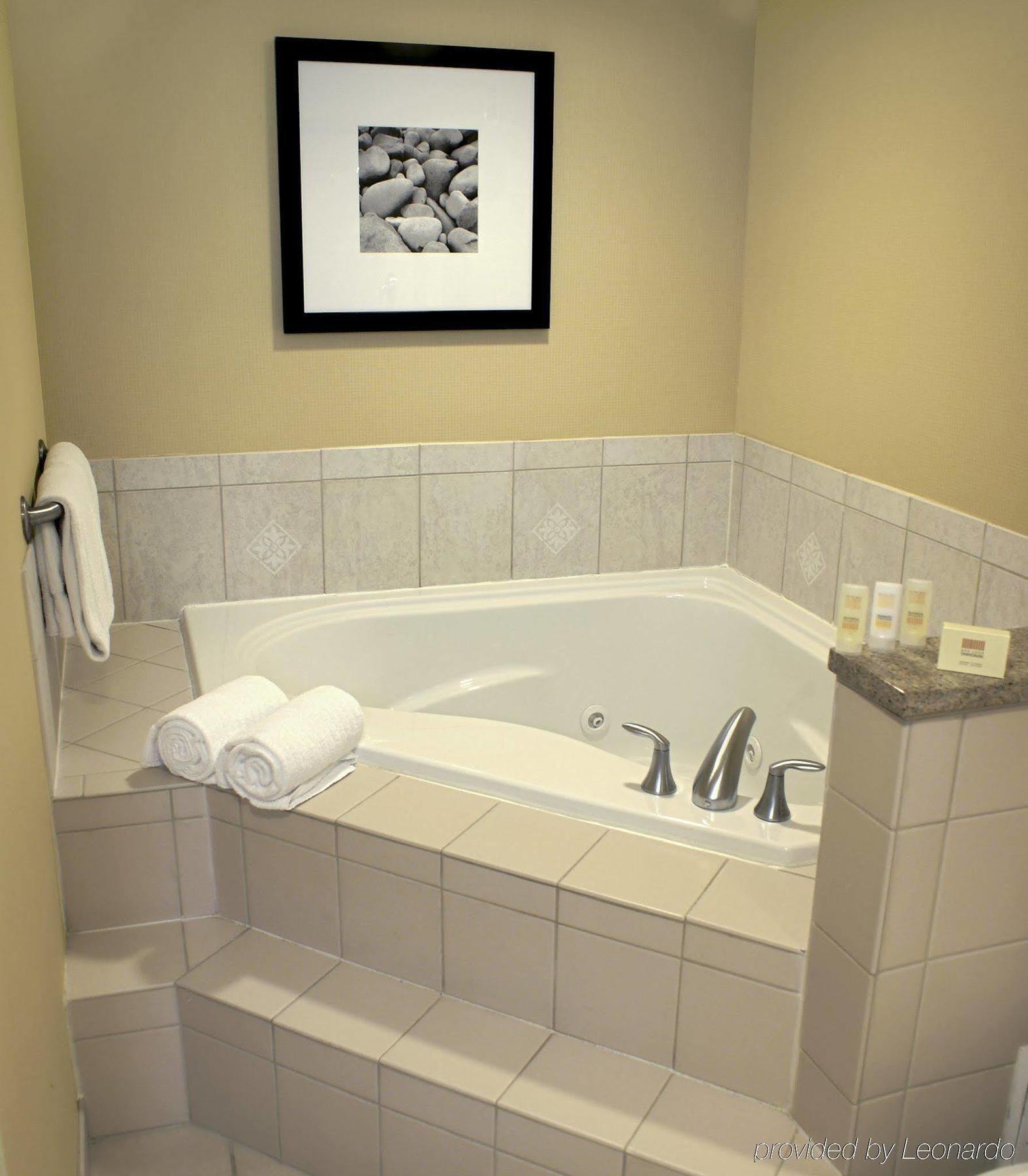 Courtyard By Marriott Silver Spring Downtown الغرفة الصورة