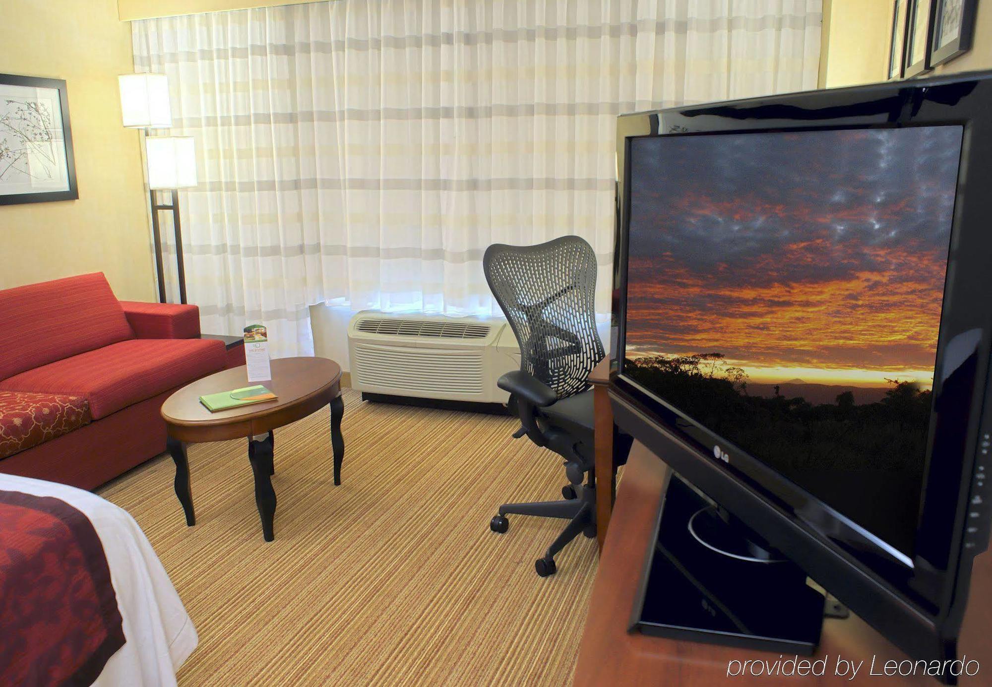 Courtyard By Marriott Silver Spring Downtown الغرفة الصورة